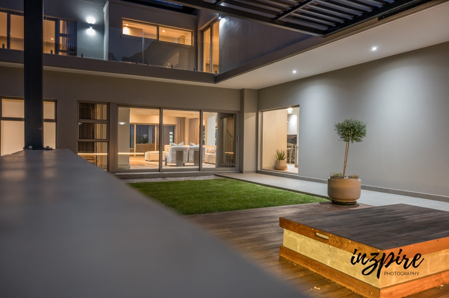 4 Bedroom Property for Sale in Glentana Western Cape